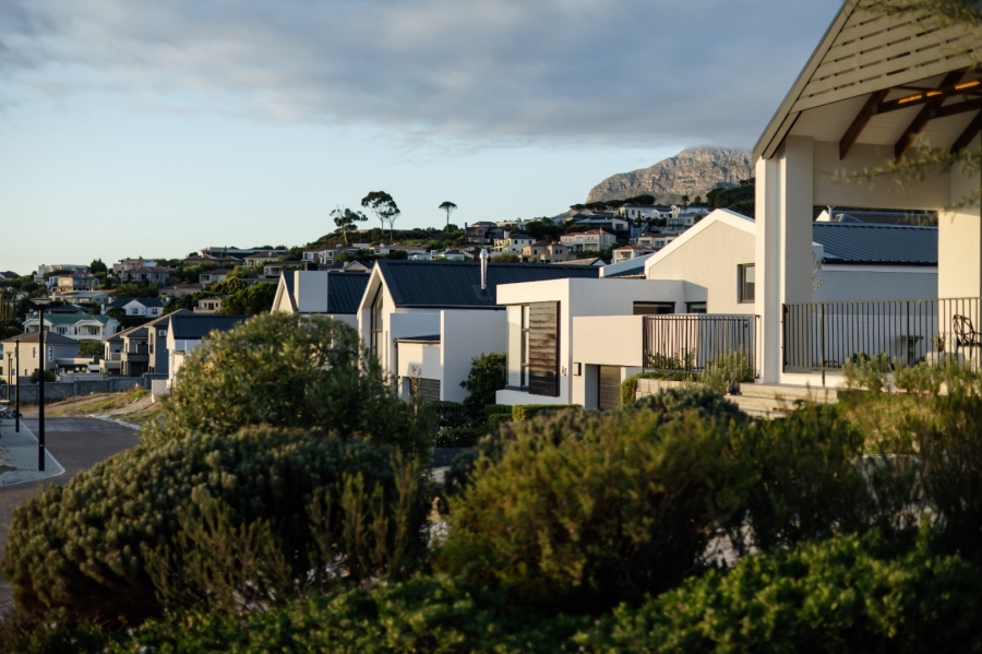 3 Bedroom Property for Sale in Mzuri Estate Western Cape